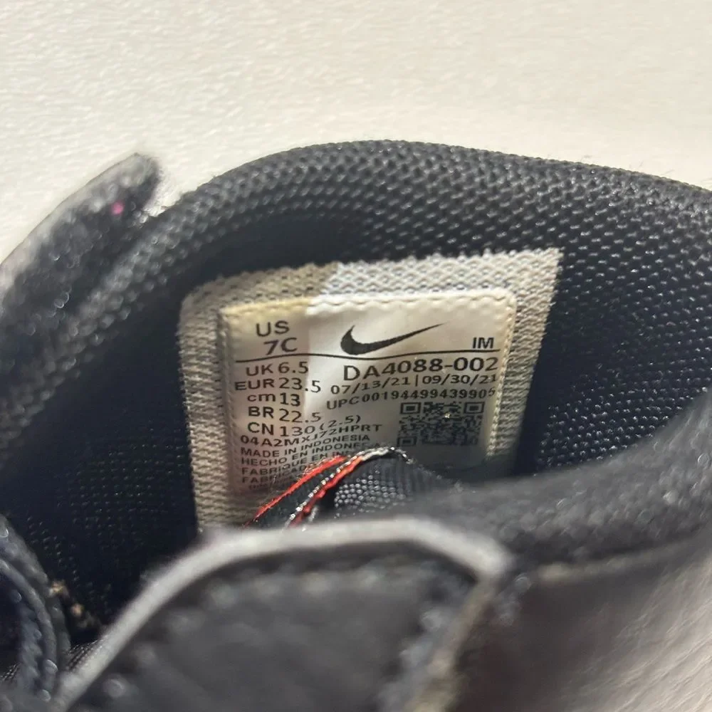 Nike Black Blazer Mid 77  High-Top Sneakers - 7C - Picture 4 of 5